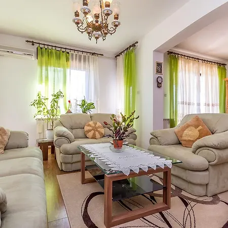 Apartment Marija Pula