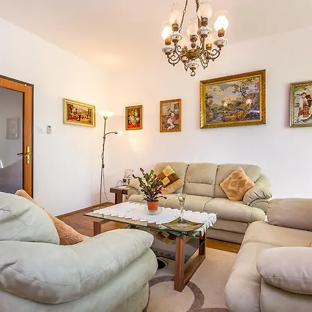 Apartment Marija
